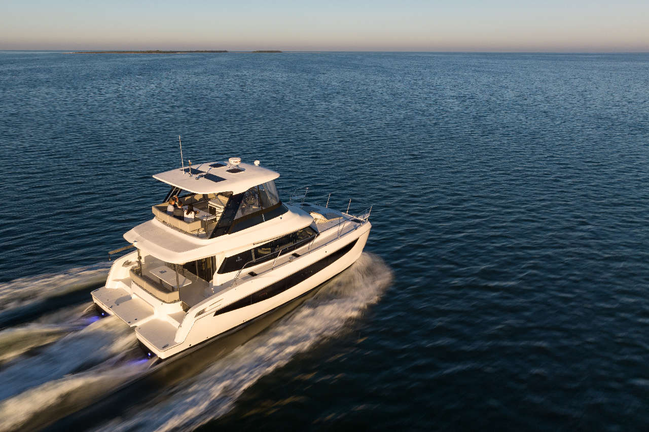 Aquila 42 Running image 4