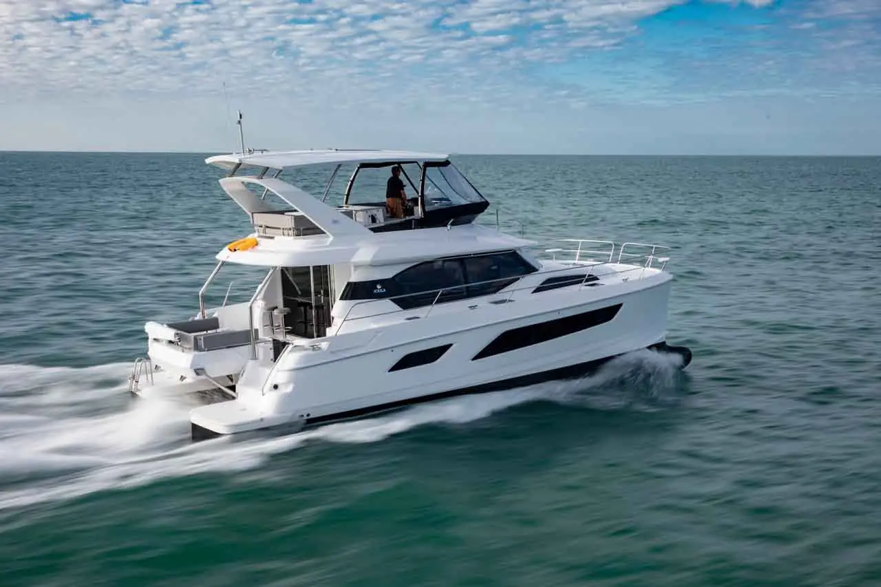 Aquila 44 External image 1