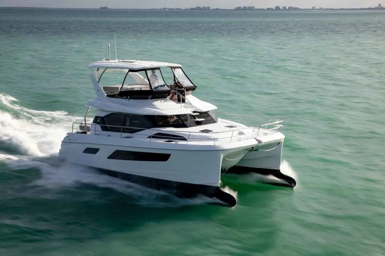 Aquila 44 External image 3