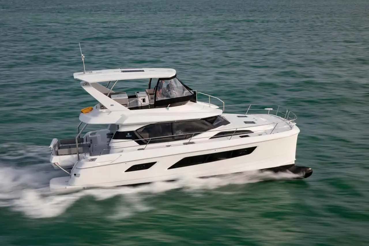Aquila 44 External image 5