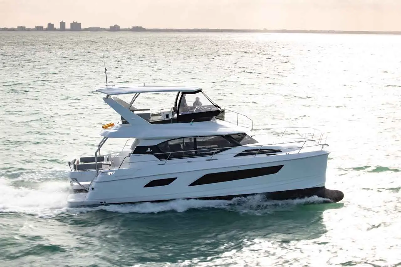 Aquila 44 External image 8