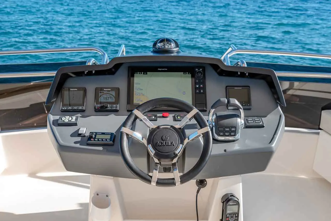 Aquila 44 External image 14