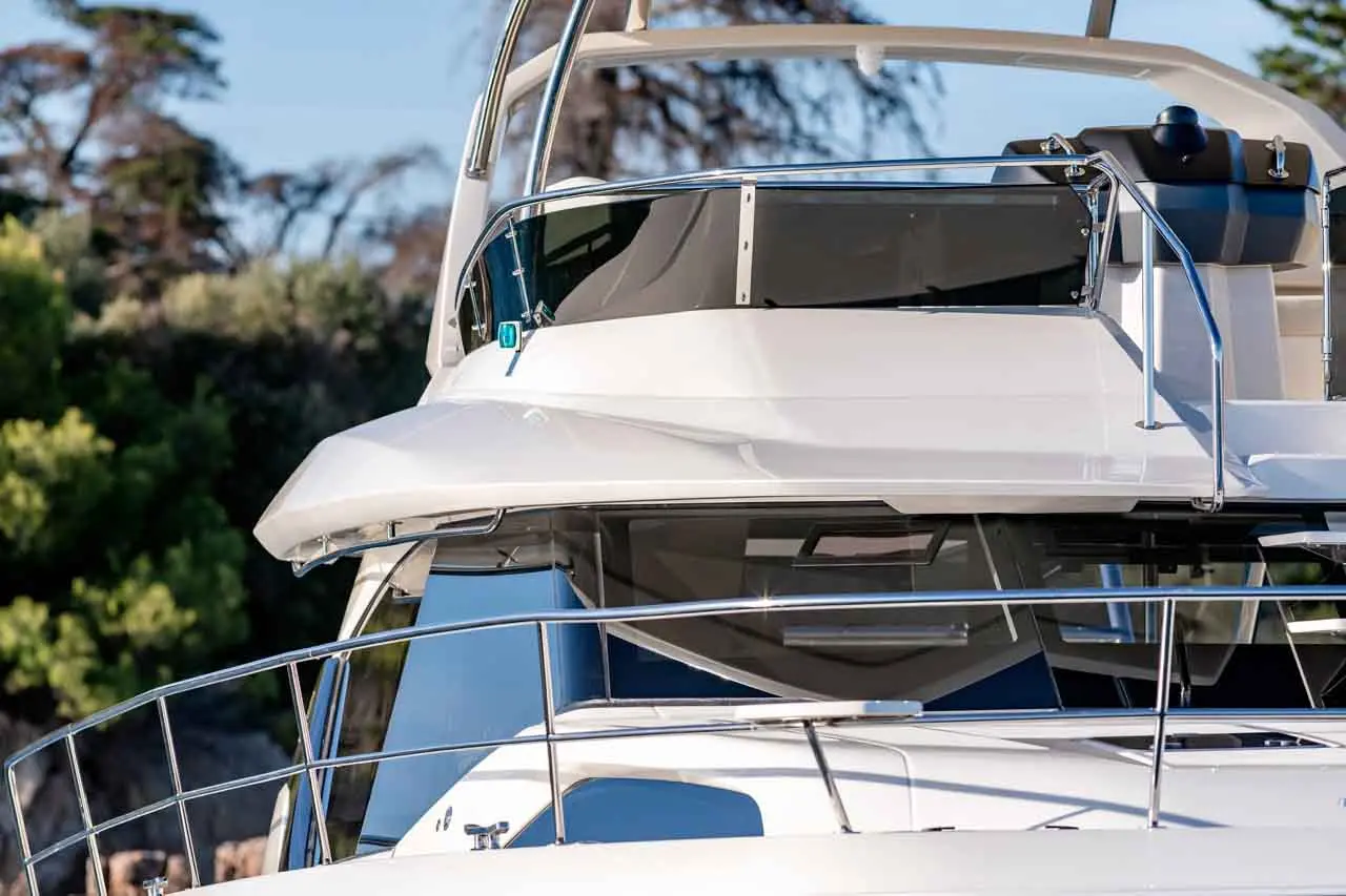 Aquila 44 External image 23
