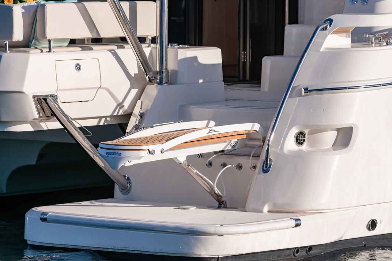 Aquila 44 External image 24