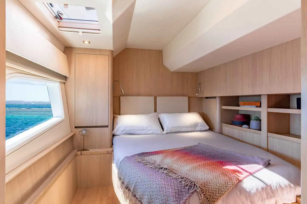 Aquila 44 Internal image 9
