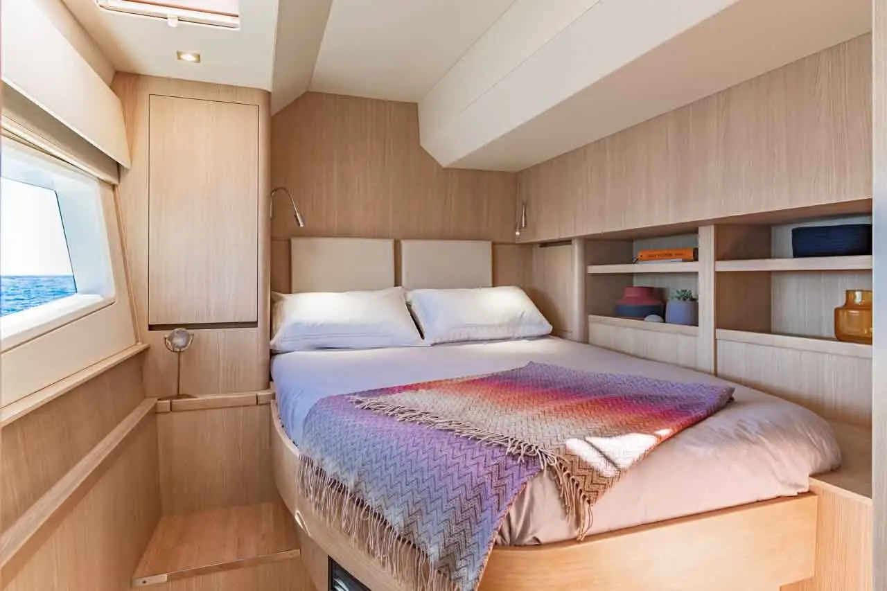 Aquila 44 Internal image 11