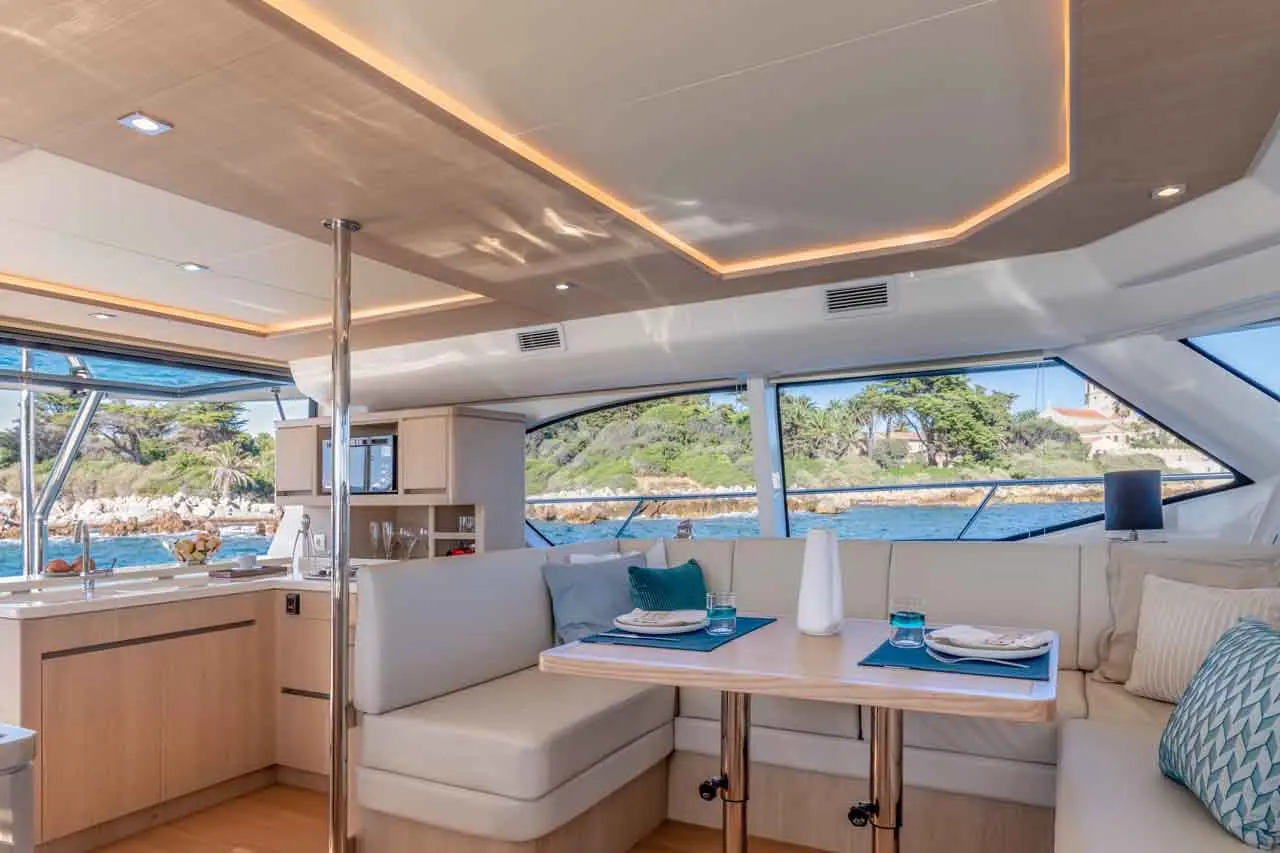 Aquila 44 Internal image 18