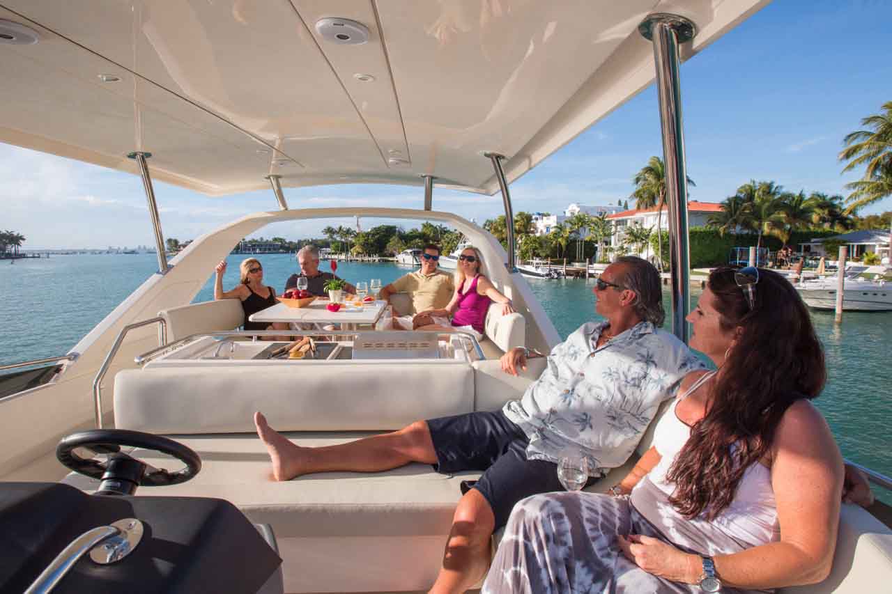 Aquila 44 Lifestyle image 1
