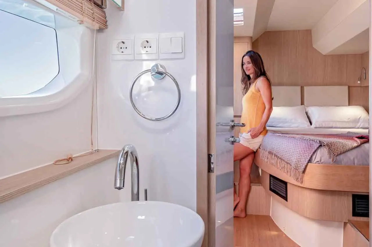 Aquila 44 Lifestyle image 8
