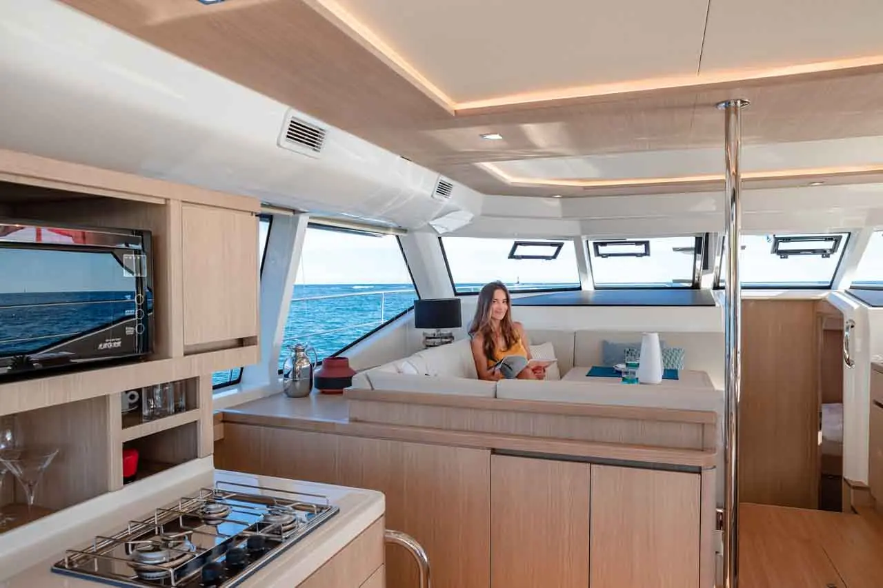 Aquila 44 Lifestyle image 10