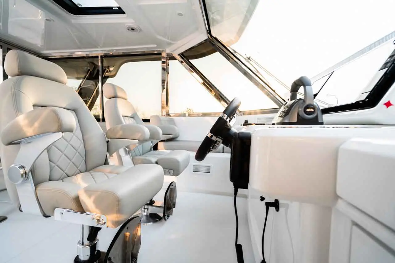 Aquila 54 Features image 9