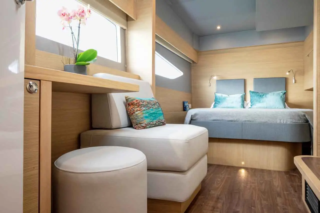 Aquila 54 Internal image 3