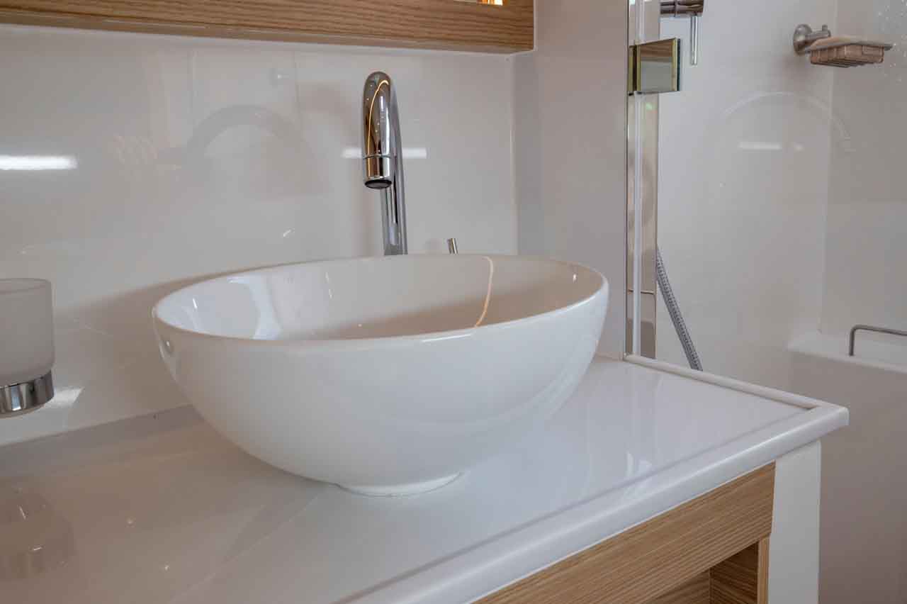 Aquila 54 Internal image 5