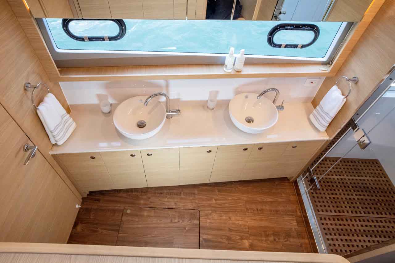 Aquila 54 Internal image 7