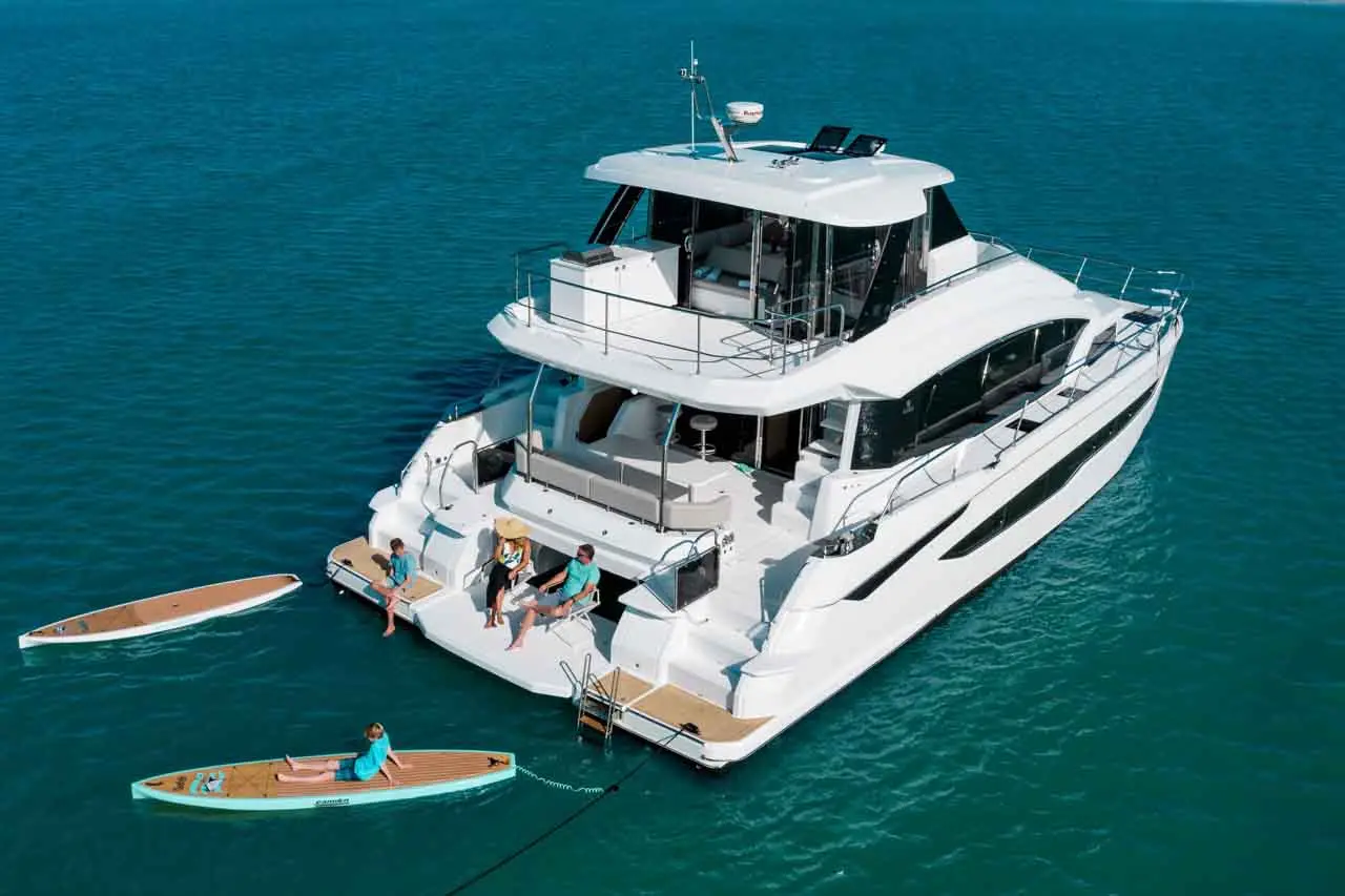 Aquila 54 Lifestyle image 3