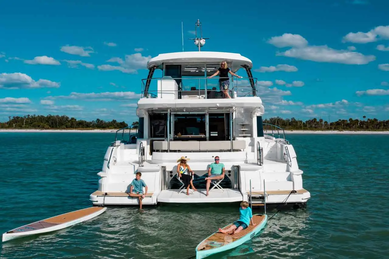 Aquila 54 Lifestyle image 4