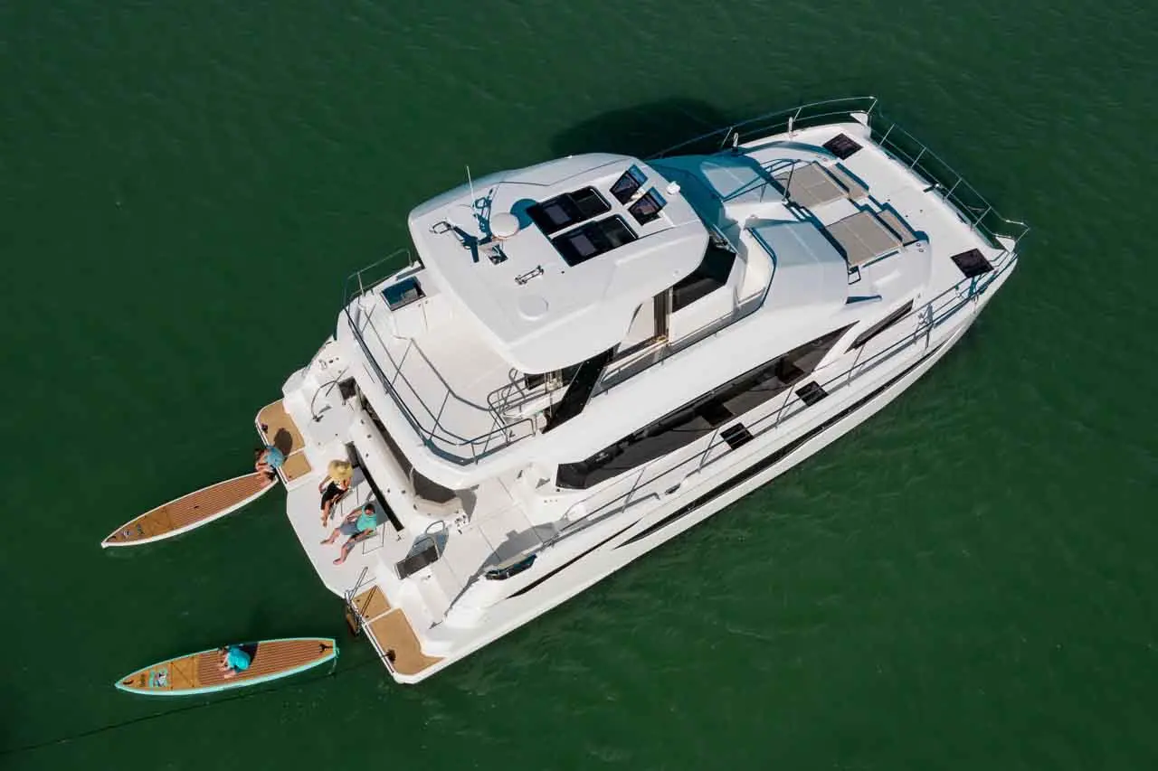 Aquila 54 Lifestyle image 6