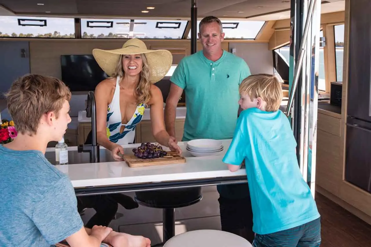 Aquila 54 Lifestyle image 14