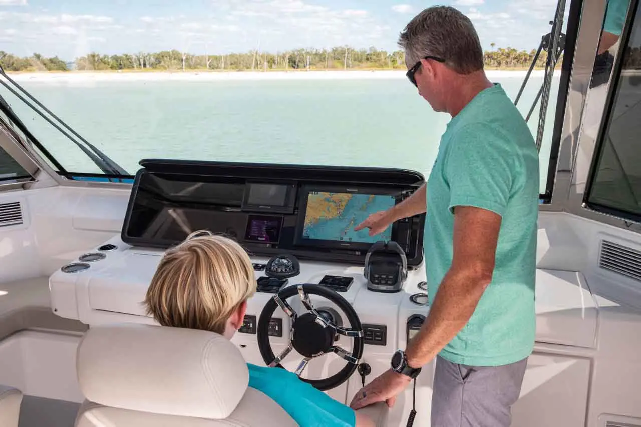 Aquila 54 Lifestyle image 19