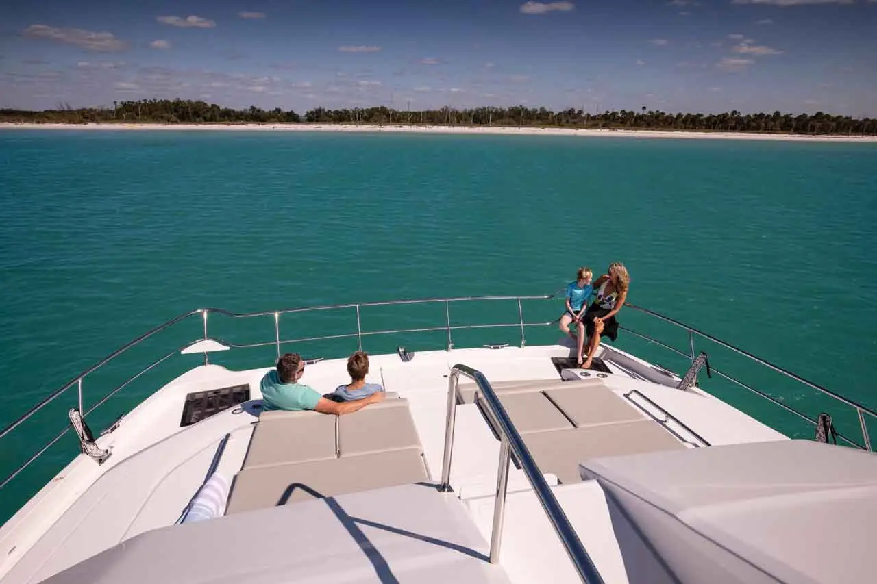 Aquila 54 Lifestyle image 21
