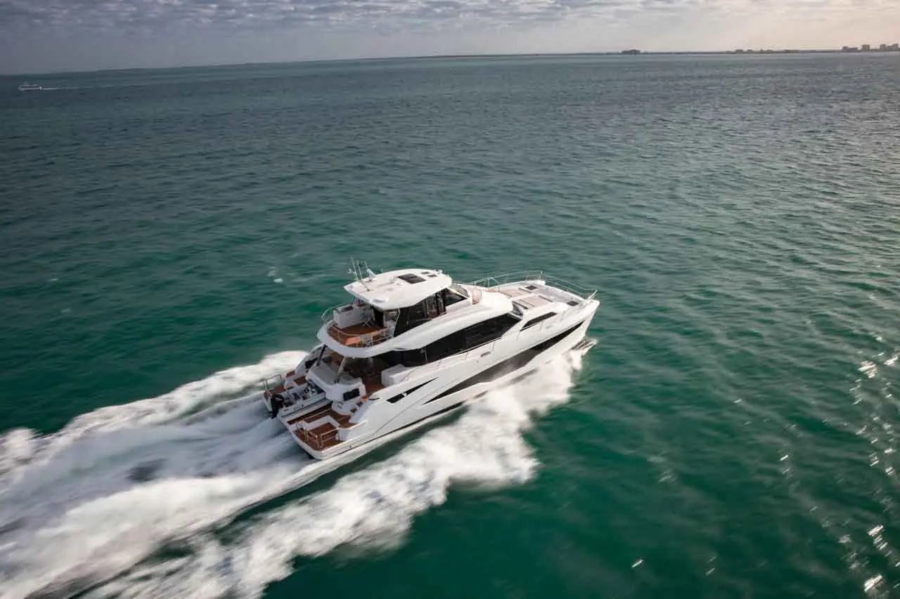 Aquila 70 External image 11