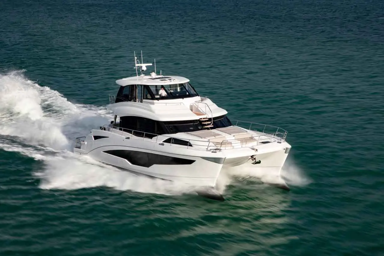 Aquila 70 External image 12