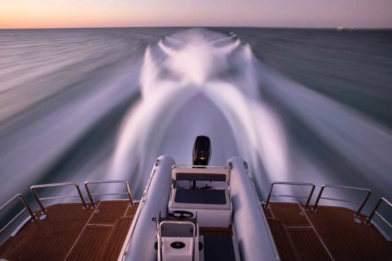 Aquila 70 External image 14