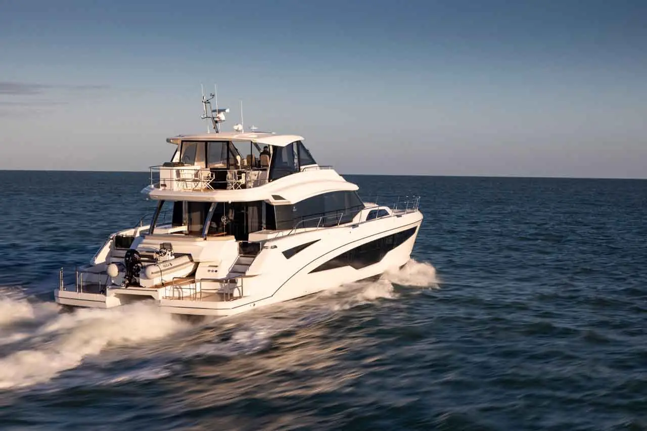Aquila 70 External image 15