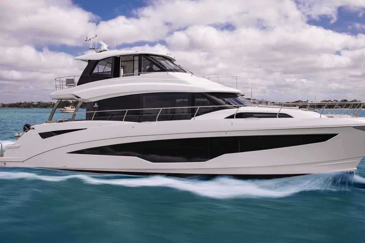 Aquila 70 External image 17