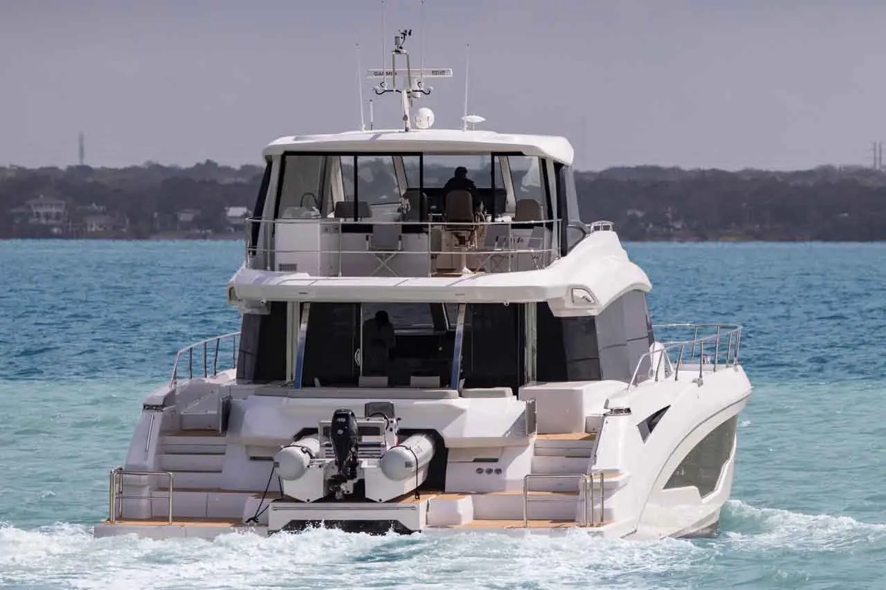 Aquila 70 External image 19