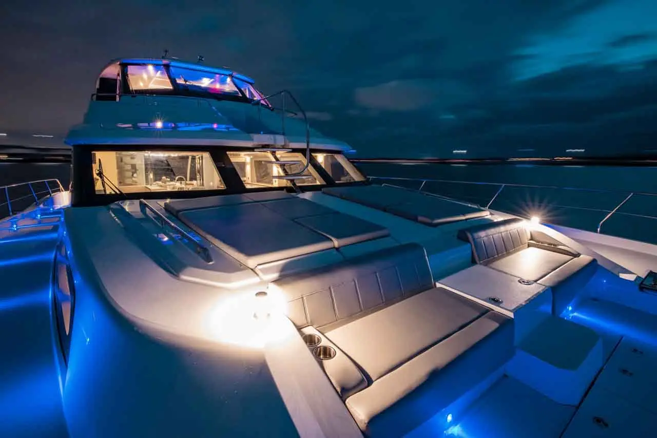 Aquila 70 External image 23
