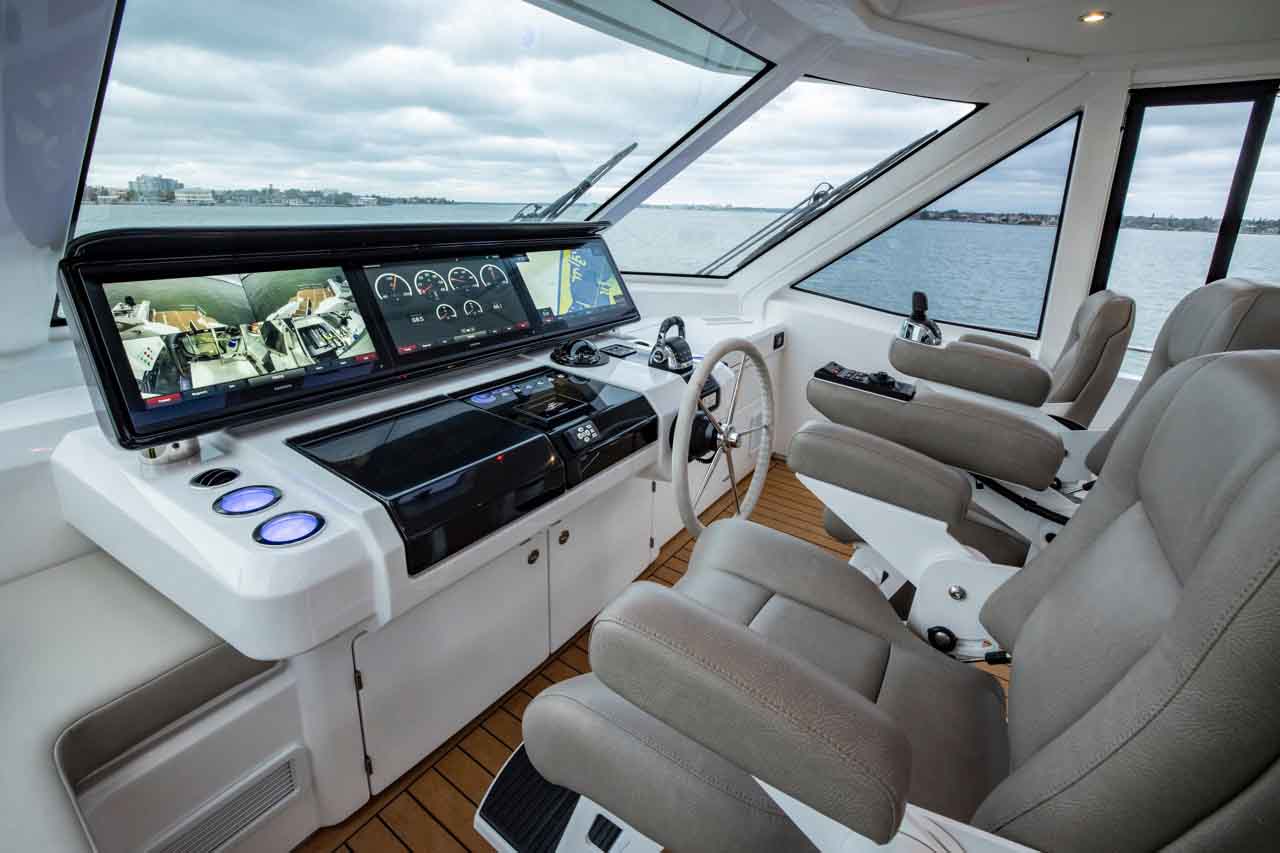 Aquila 70 Features image 15