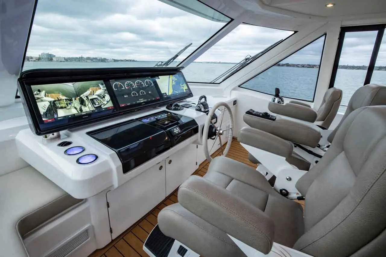 Aquila 70 Features image 15