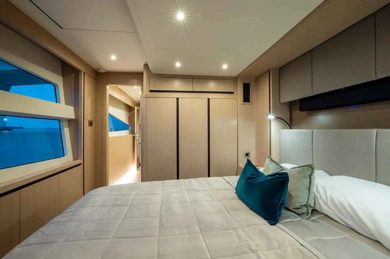 Aquila 70 Internal image 2