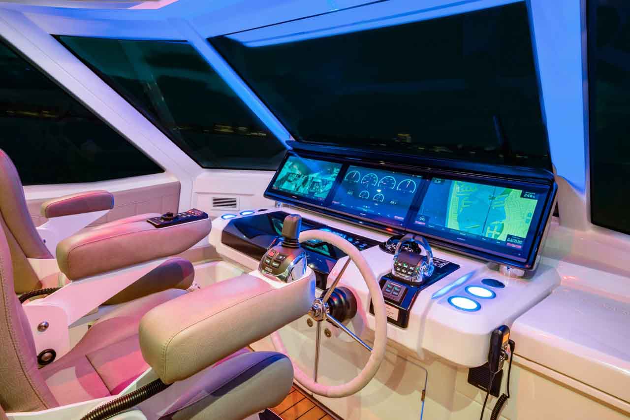 Aquila 70 Internal image 19