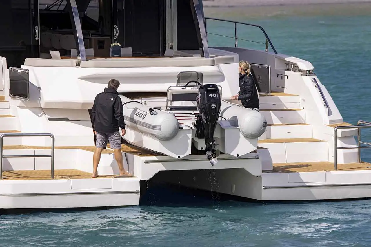 Aquila 70 Lifestyle image 1