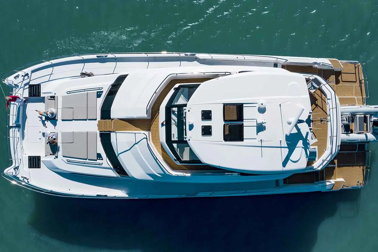 Aquila 70 Lifestyle image 4