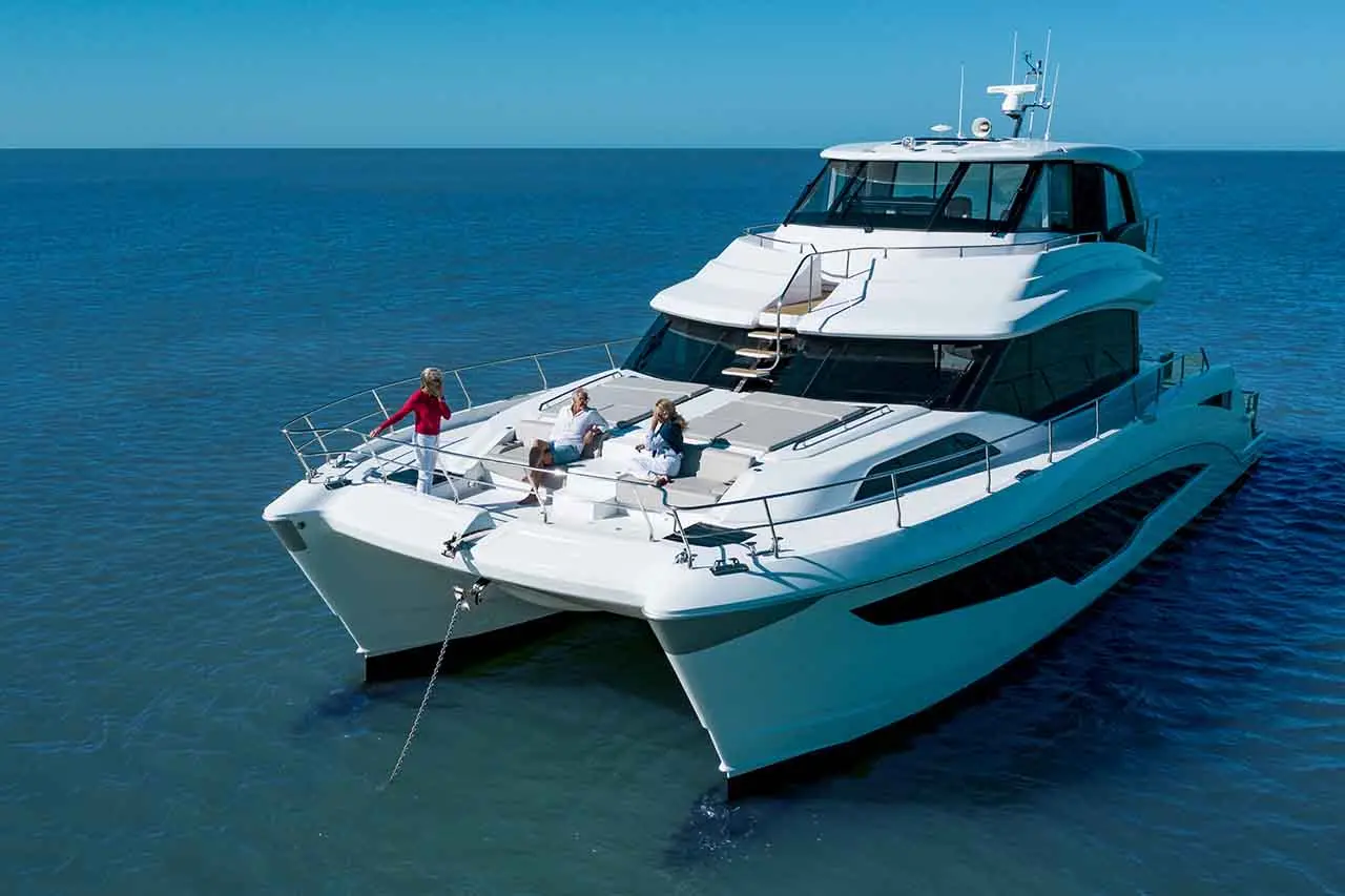 Aquila 70 Lifestyle image 6