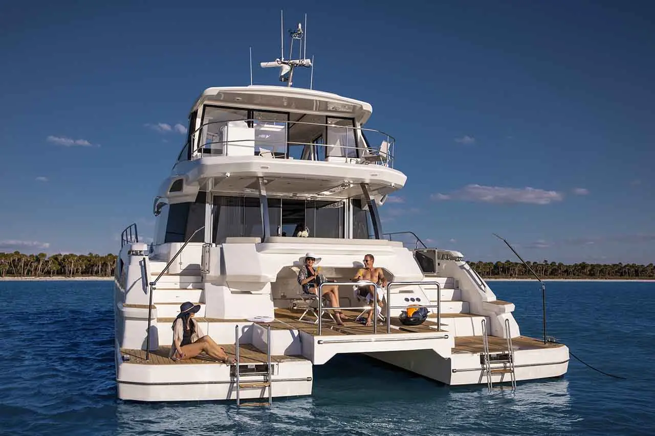 Aquila 70 Lifestyle image 12