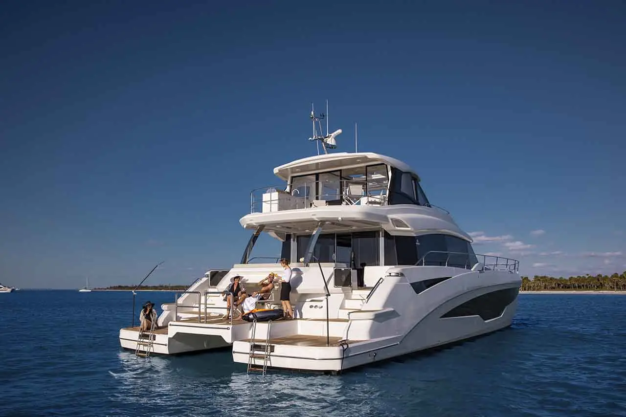 Aquila 70 Lifestyle image 13
