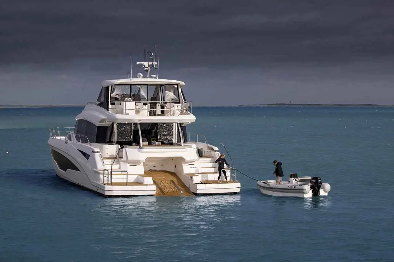 Aquila 70 Lifestyle image 22