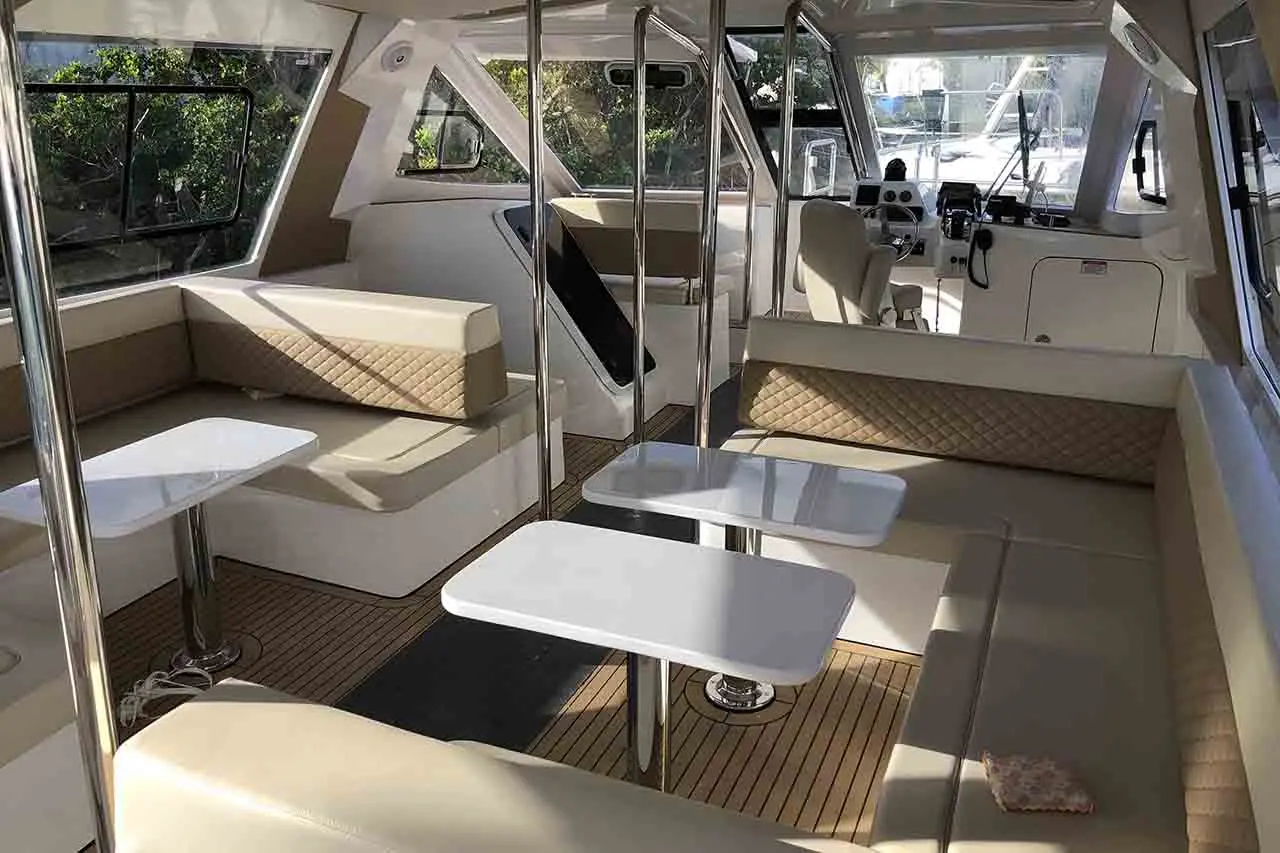 Aquila 36E Internal image 3