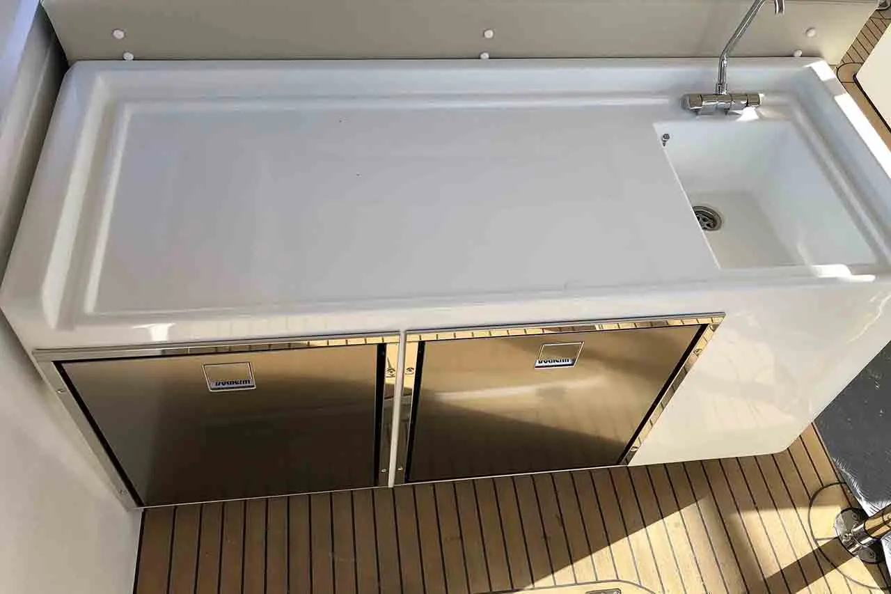 Aquila 36E Internal image 7