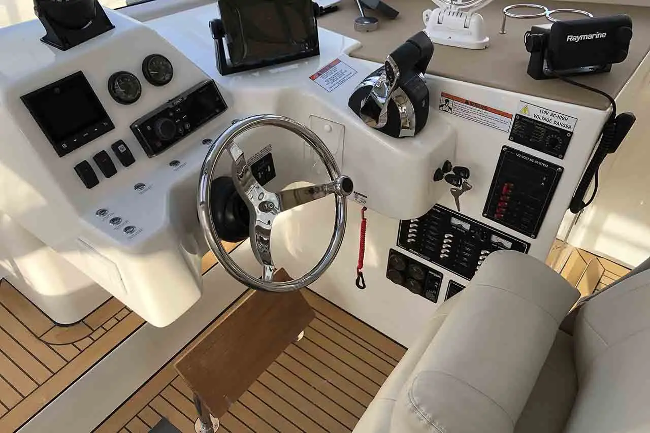 Aquila 36E Internal image 9