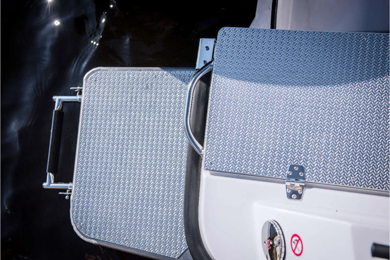 Falcon BR5 Interior image 6