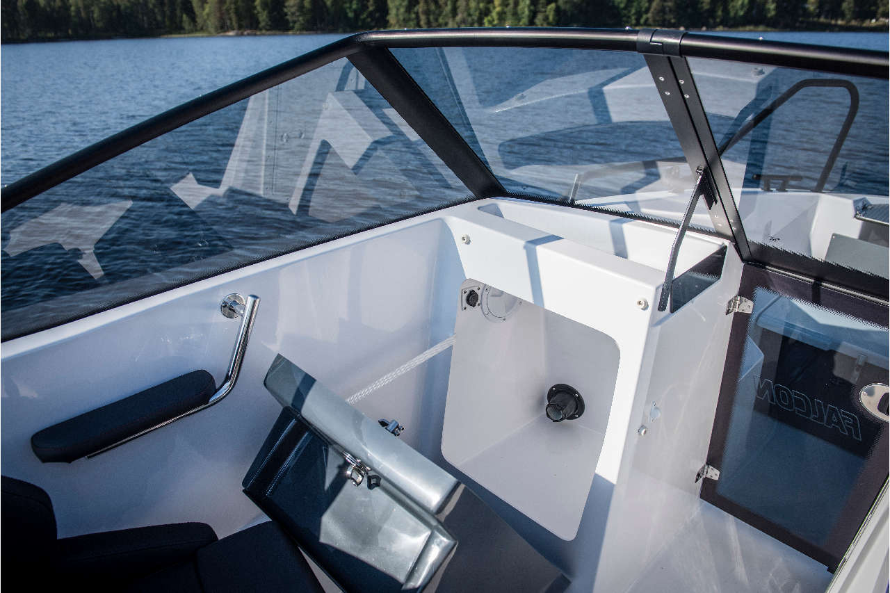 Falcon BR5 Interior image 7