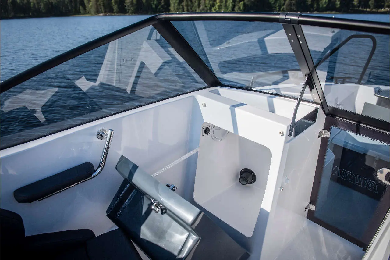 Falcon BR5 Interior image 7