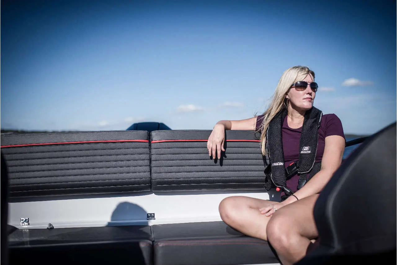 Falcon BR7 Lifestyle image 5