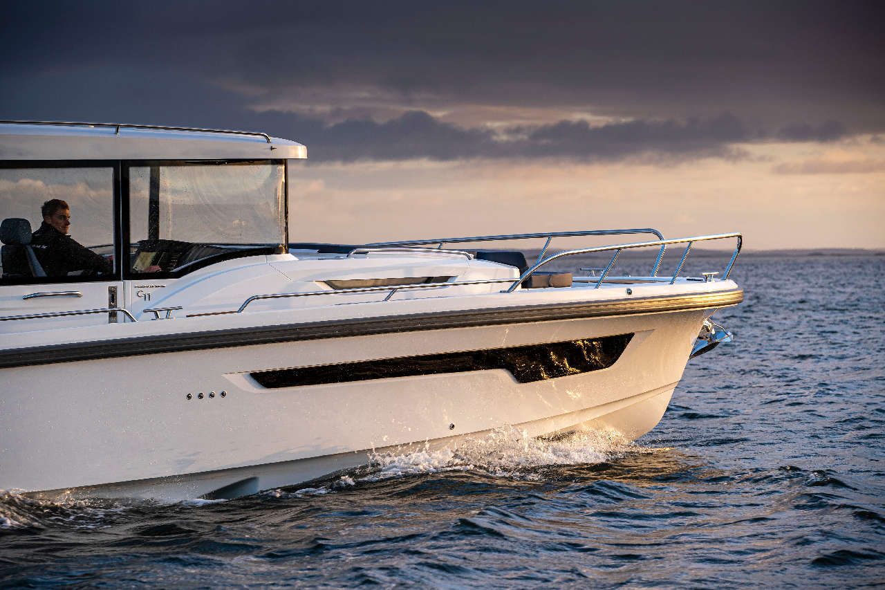 Nimbus Commuter 11 Lifestyle image 10