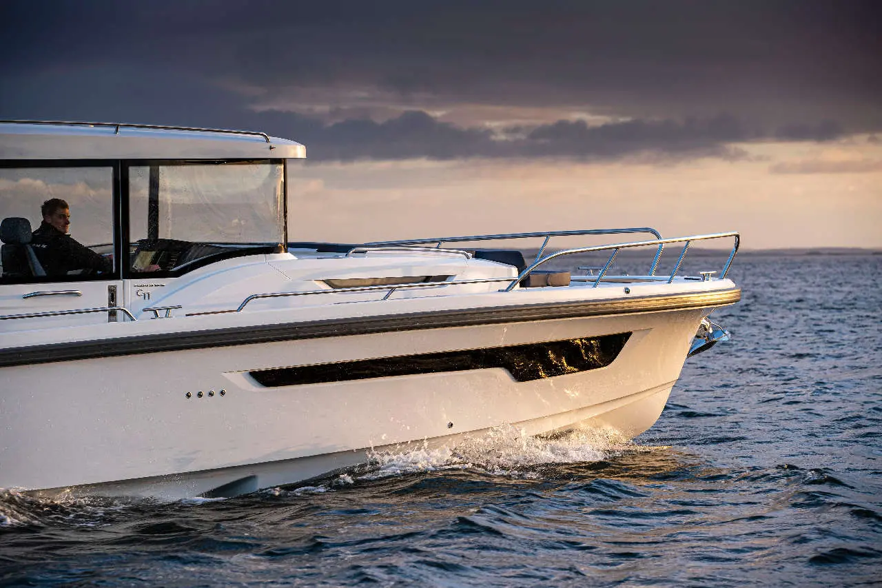 Nimbus Commuter 11 Lifestyle image 10